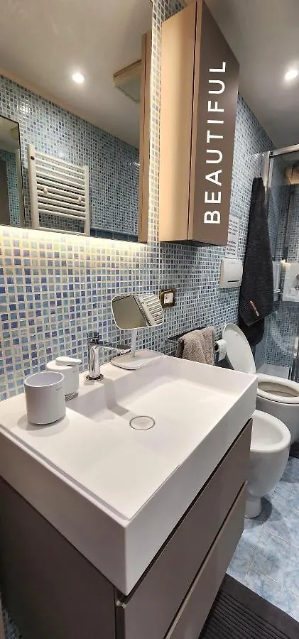 5 Schei De Mona: Venetian-Style Concierge Service Apartment Venice